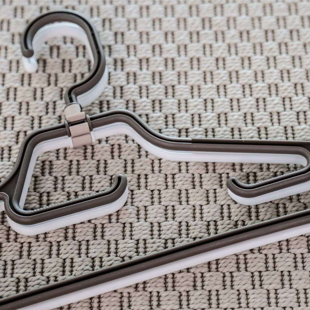 Conjunto 3 Cabides | Adulto Standard | 425x230mm | Organização Roupeiro Versátil