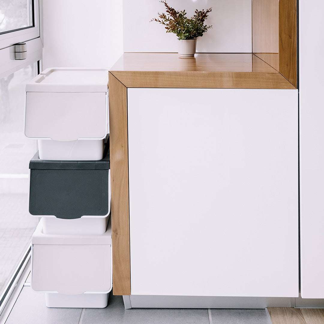 Contentor Empilhável 27L | Organização Prática e Funcional