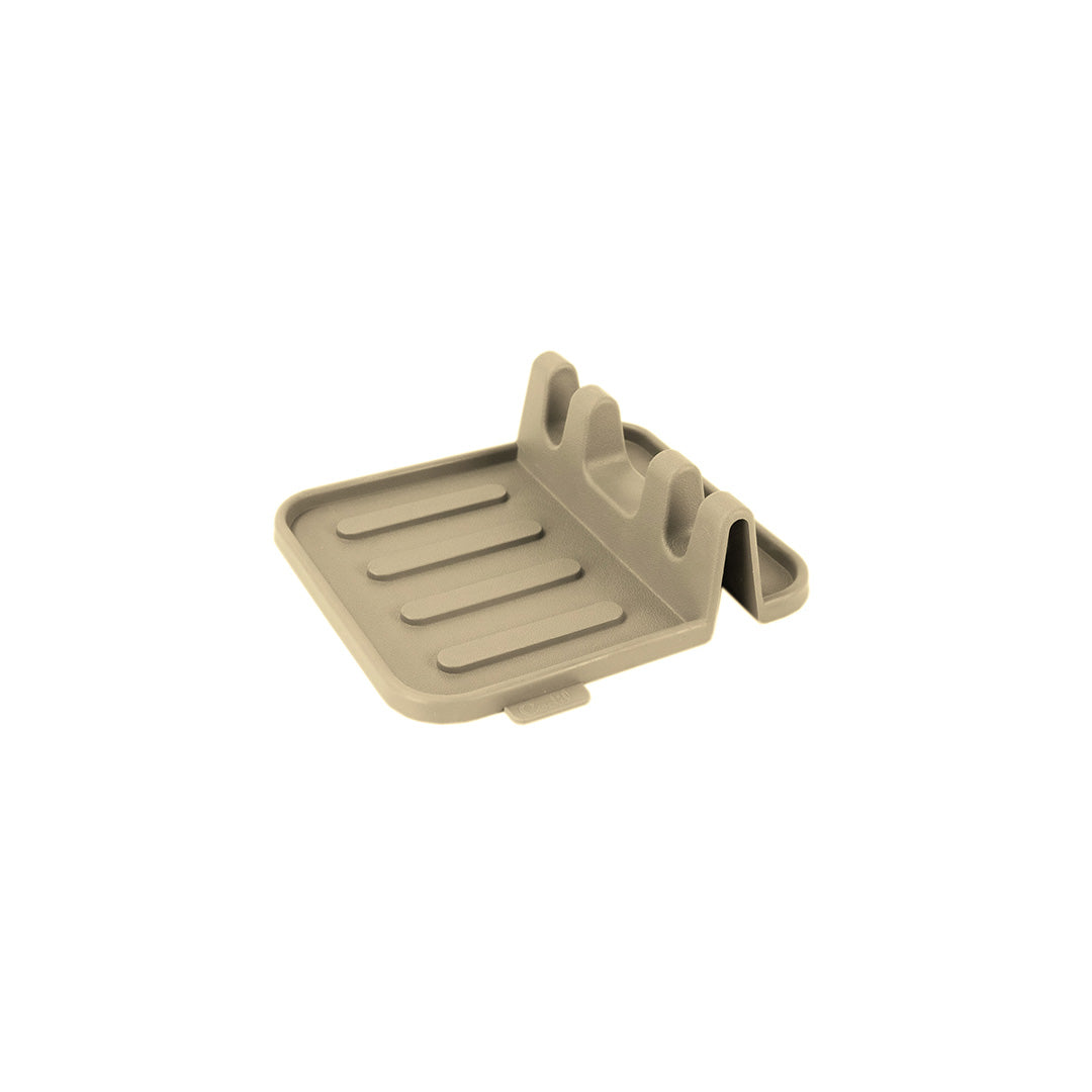 Suporte para utensilios de cozinha, em bege. Fundo branco